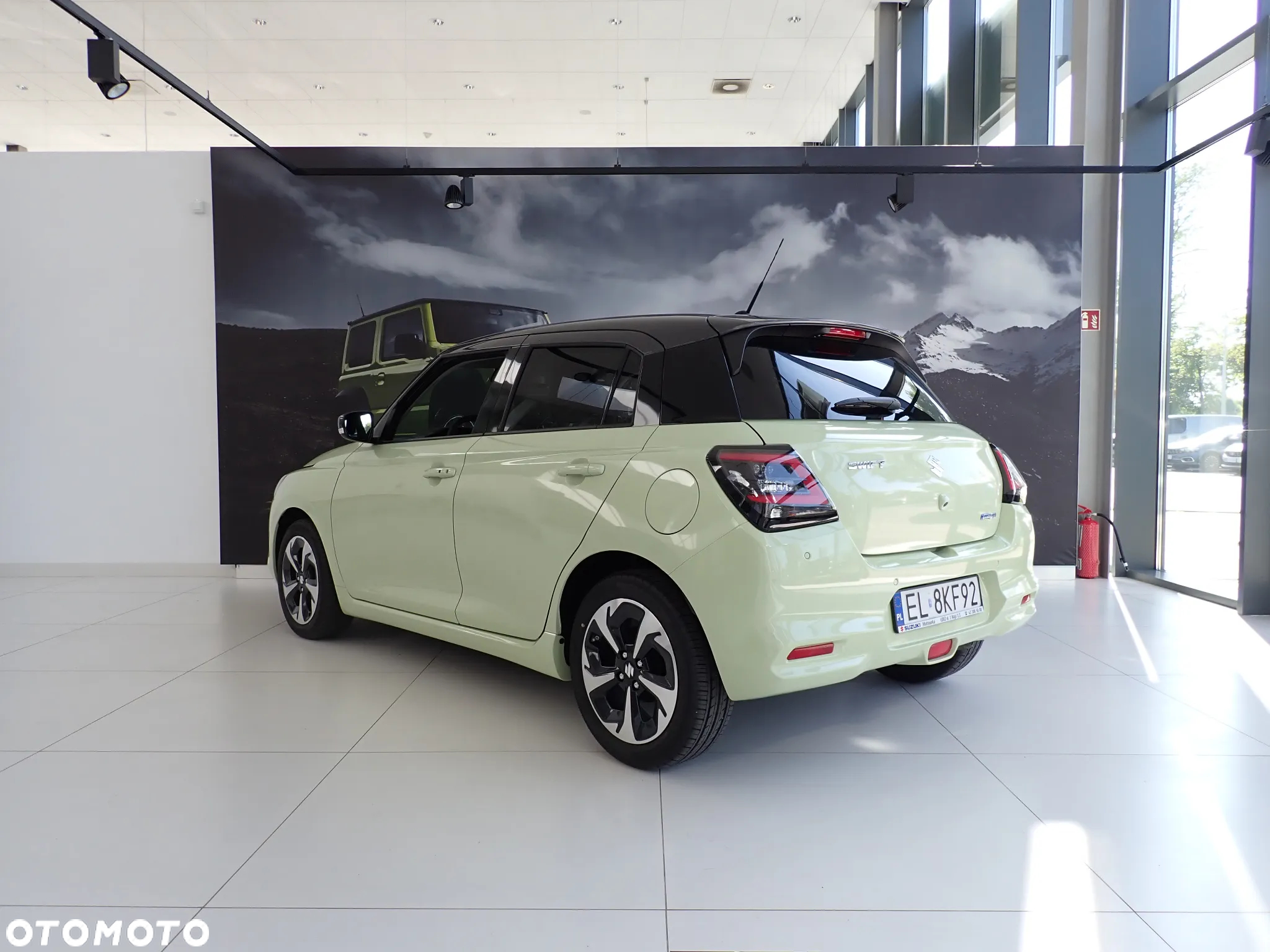 Suzuki Swift 1.2 Dualjet SHVS Elegance CVT - 3