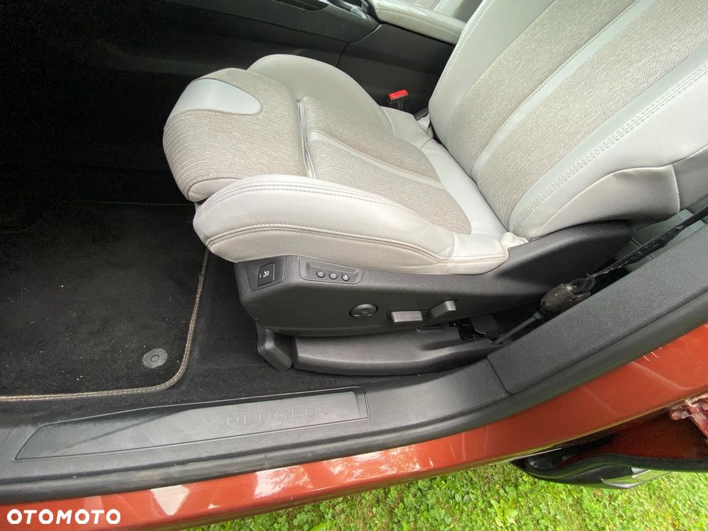 Peugeot 3008 HDi FAP 150 Platinum - 22
