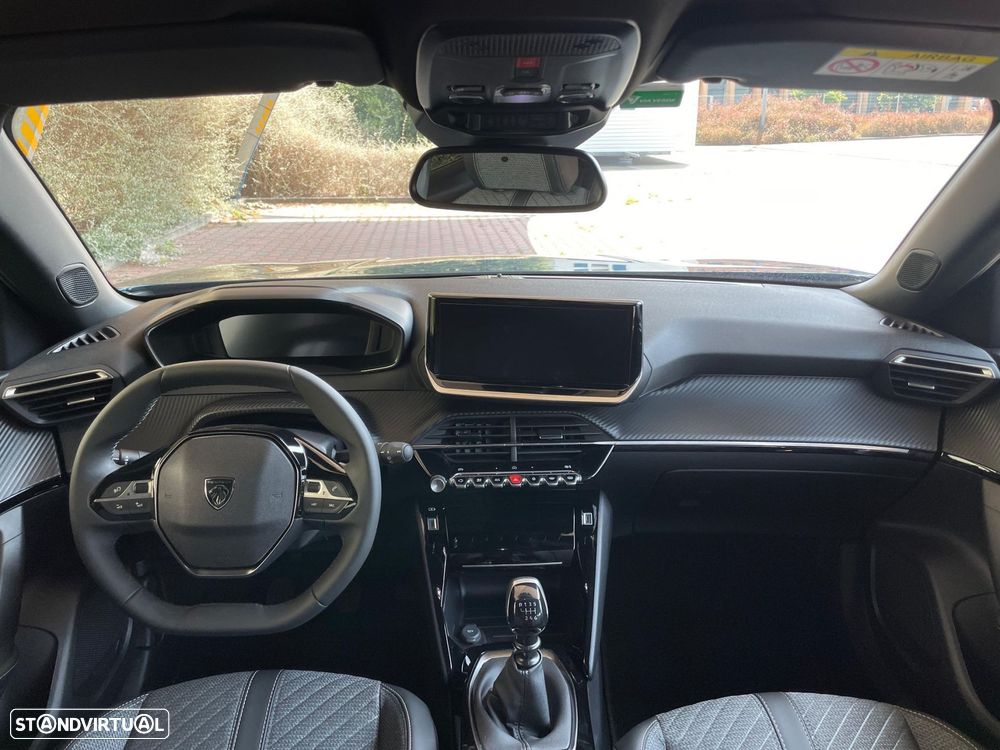 Peugeot 2008 1.2 PureTech Allure Pack - 14
