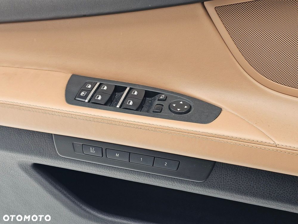 BMW Seria 7 - 27