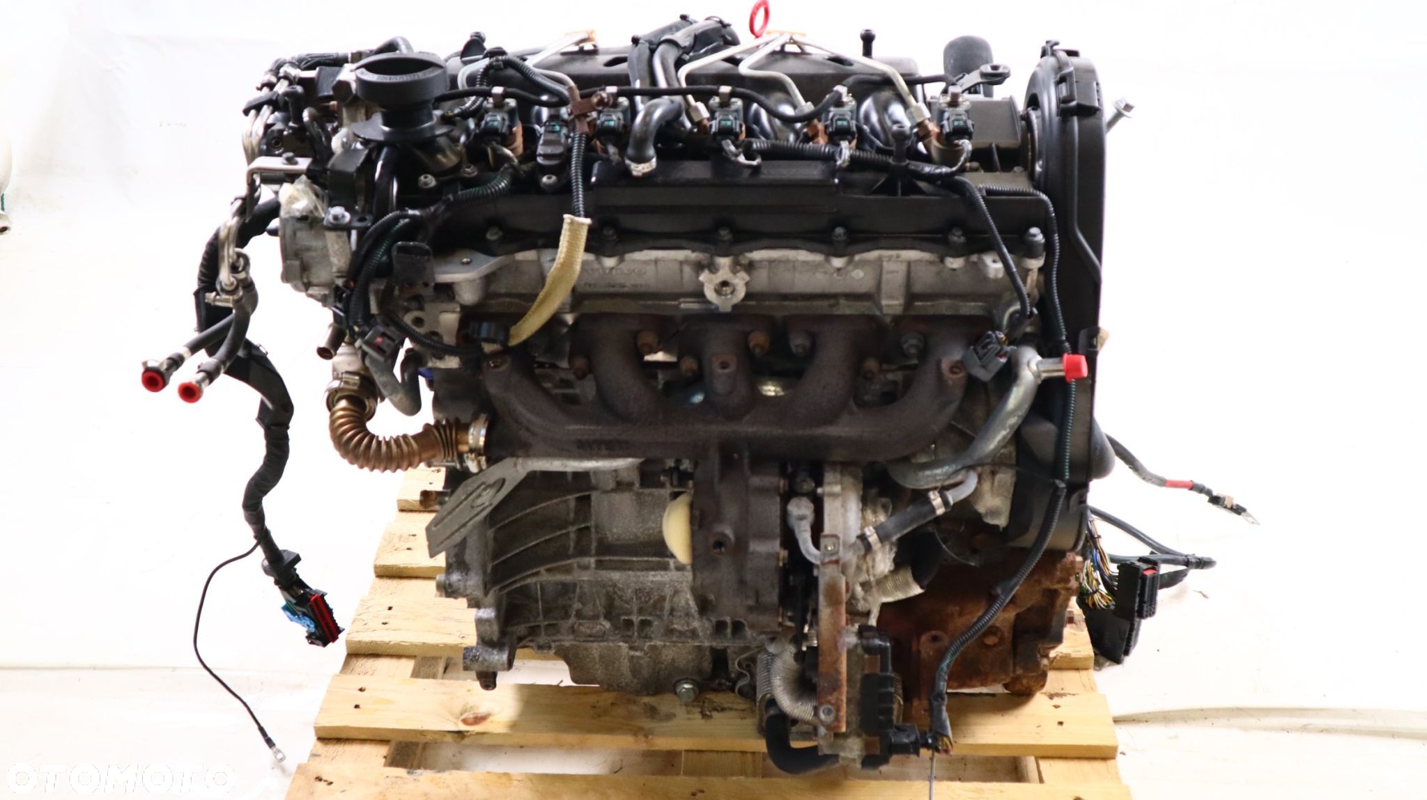 VOLVO V50 2.4 D5 SILNIK D5244T13 - 1