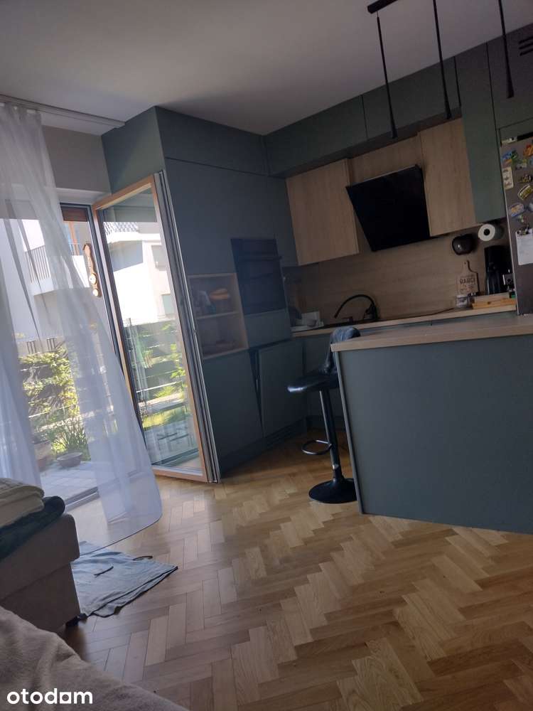Przestronne mieszkanie z ogródkiem i tarasem