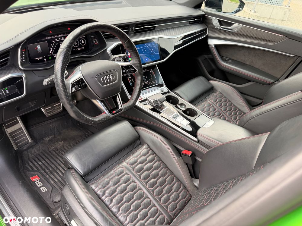 Audi RS6 Avant - 16