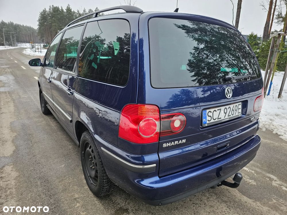 Volkswagen Sharan 2.0 TDI Comfortline - 3