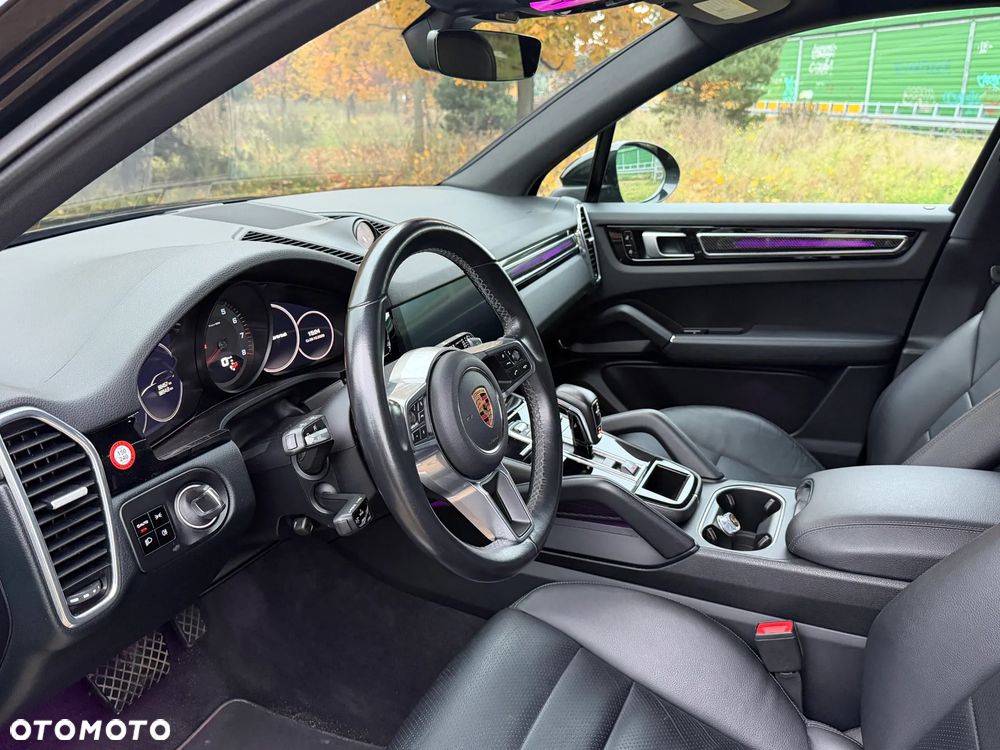 Porsche Cayenne - 16