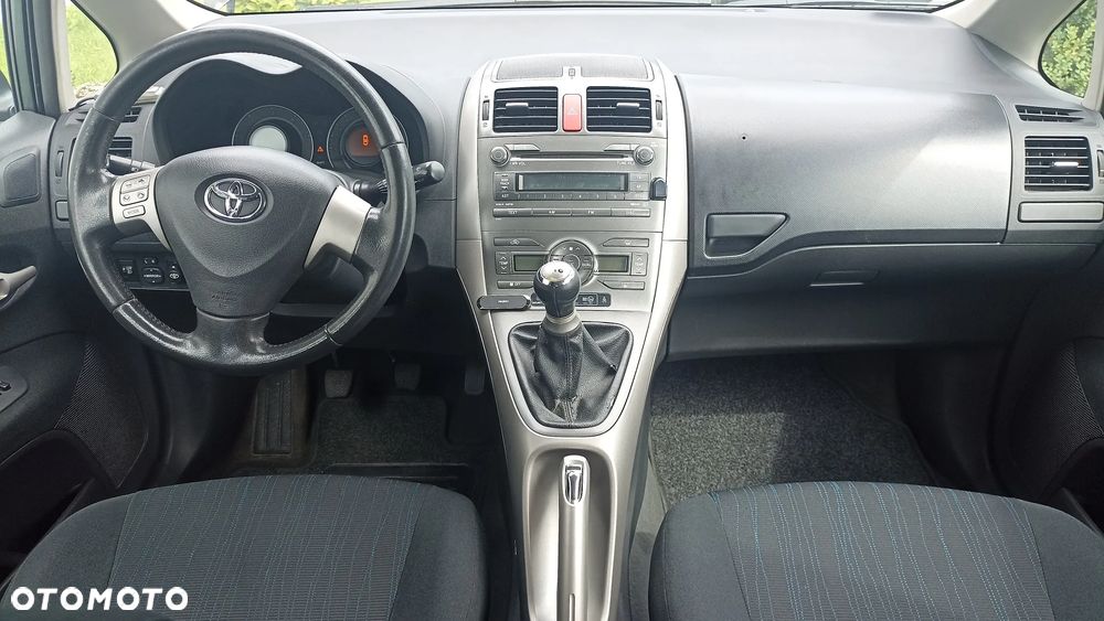 Toyota Auris 1.4 D-4D - 7