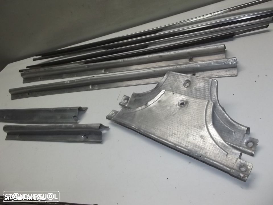 datsun 1200 pequenas peças - 1