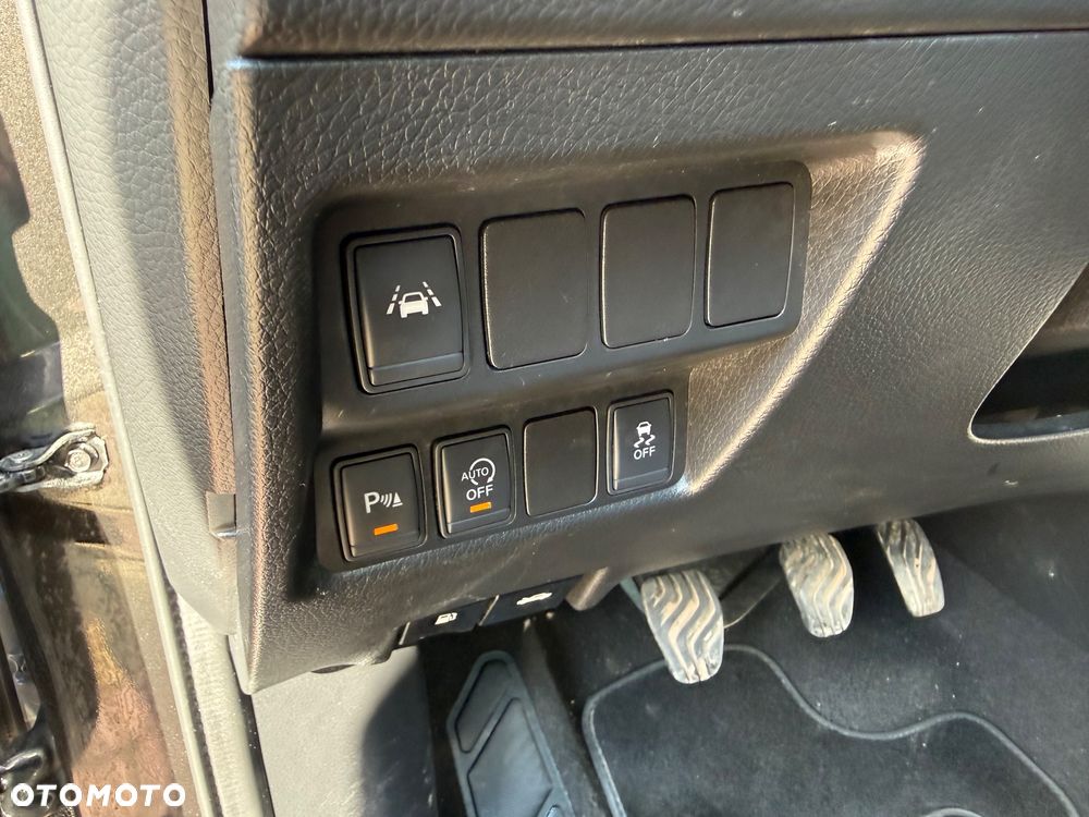 Nissan Qashqai 1.6 dCi DPF tekna - 22