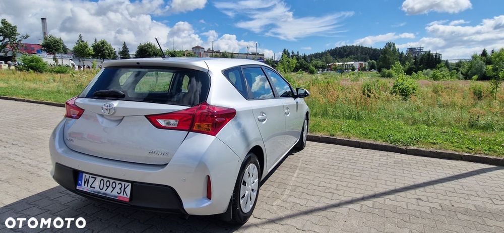 Toyota Auris 1.33 VVT-i Active - 2