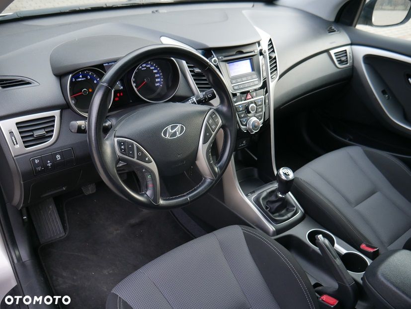 Hyundai i30 1.4 Premium - 12