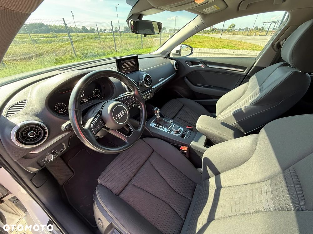 Audi A3 Sportback - 19