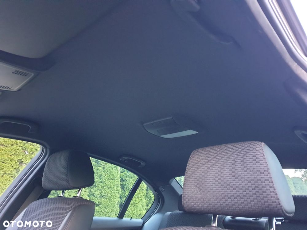 BMW Seria 3 320i Edition Sport - 21