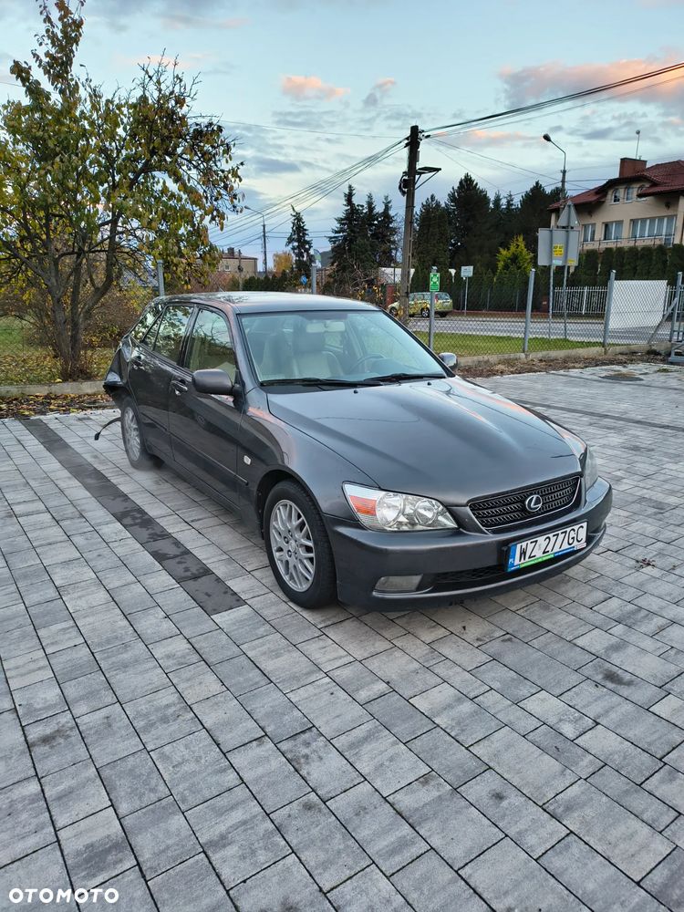 Lexus IS 200 SC Prestige - 2