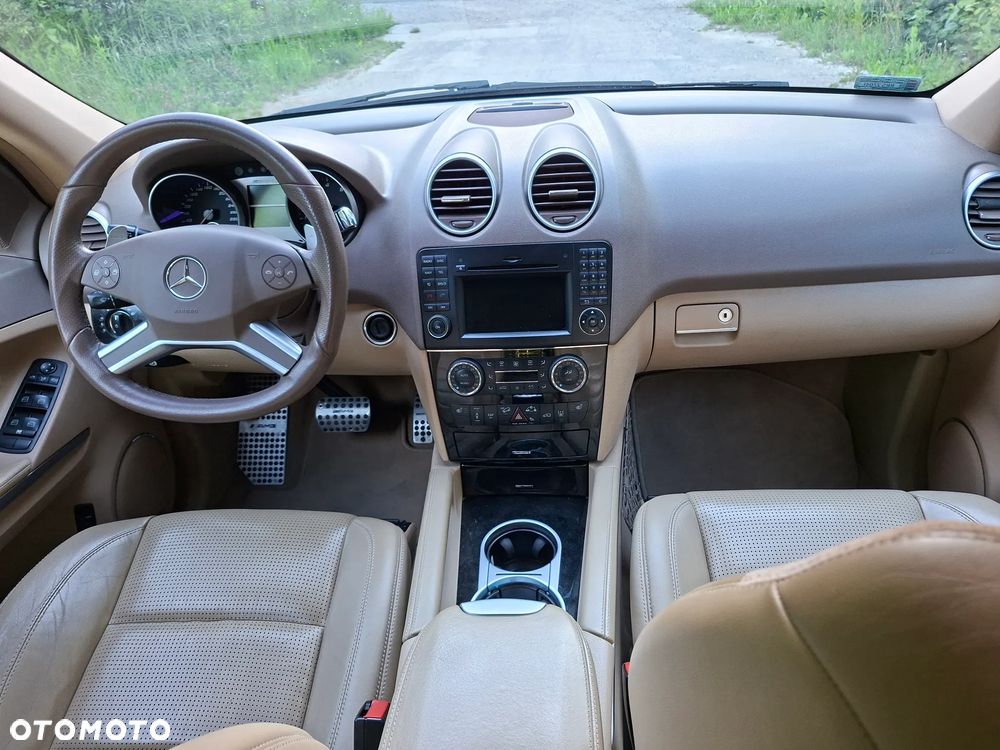Mercedes-Benz ML - 6