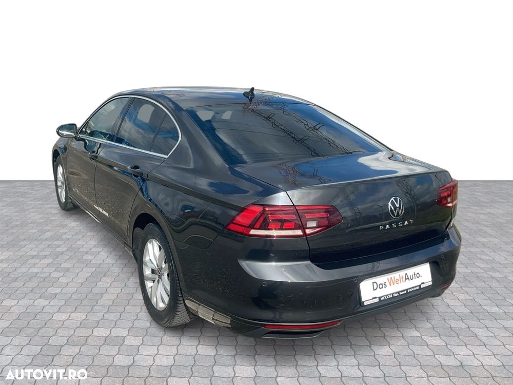 Volkswagen Passat 2.0 TDI DSG Comfortline - 3