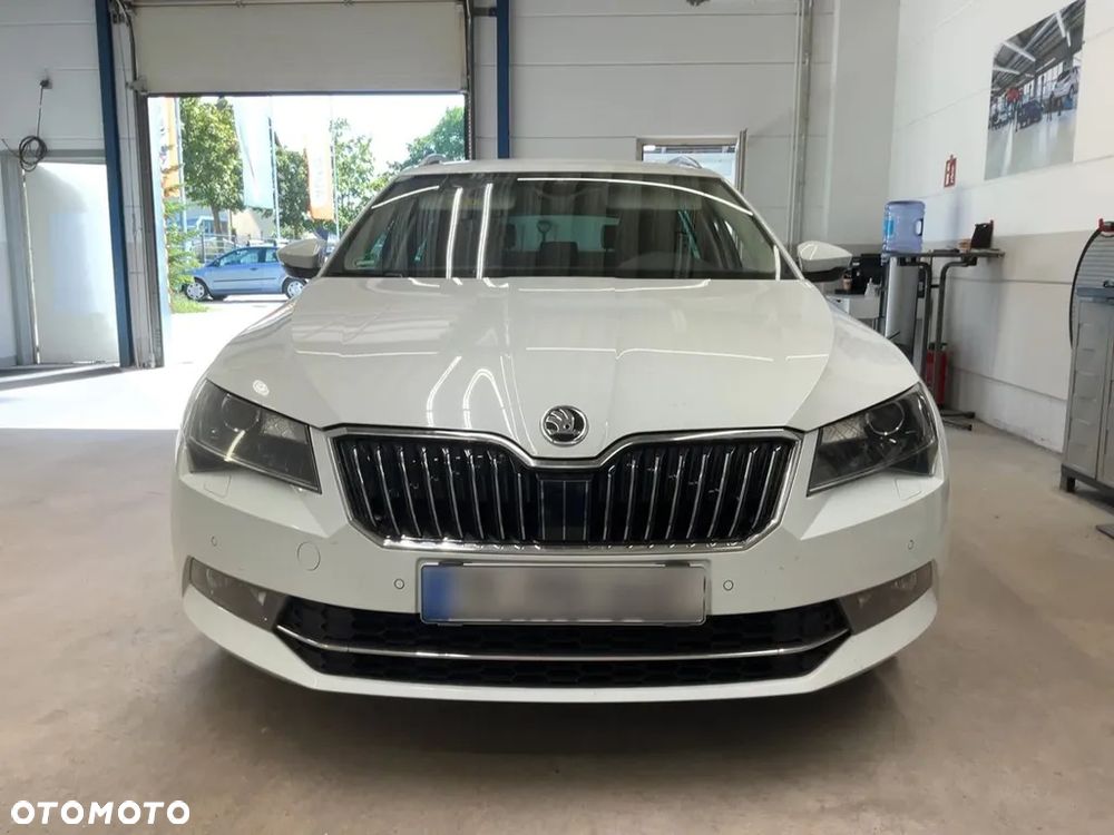 Skoda Superb 2.0 TDI L&K DSG - 3