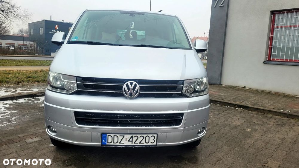 Volkswagen Caravelle - 7