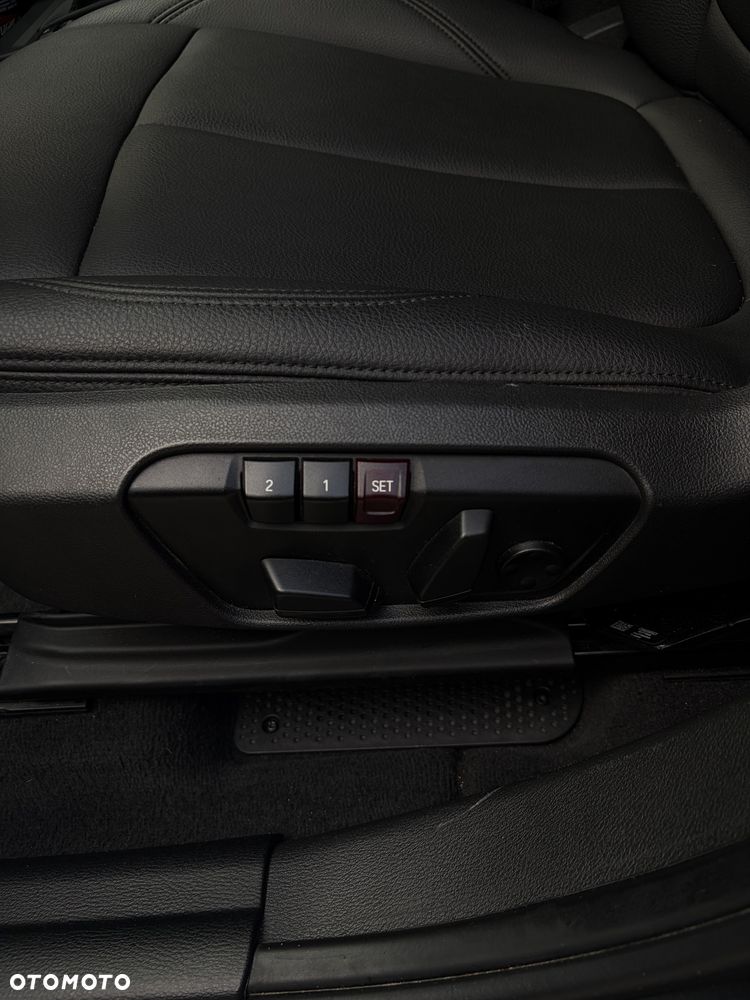 BMW X1 - 12
