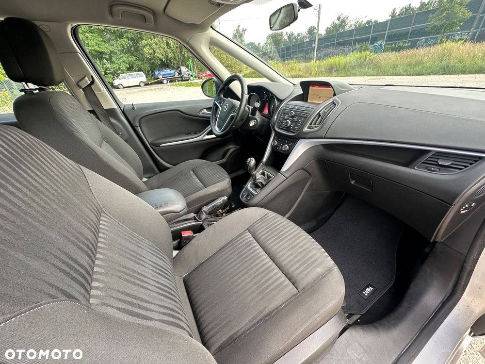 Opel Zafira - 29