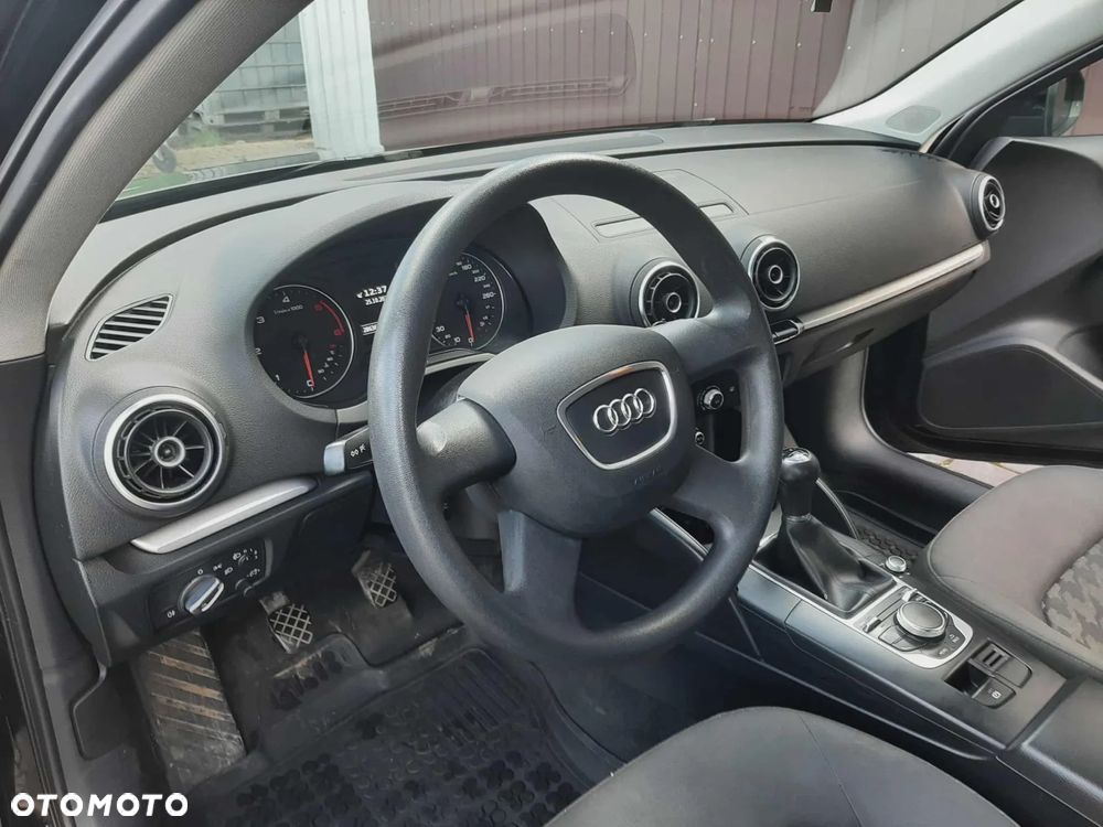 Audi A3 Sportback - 10