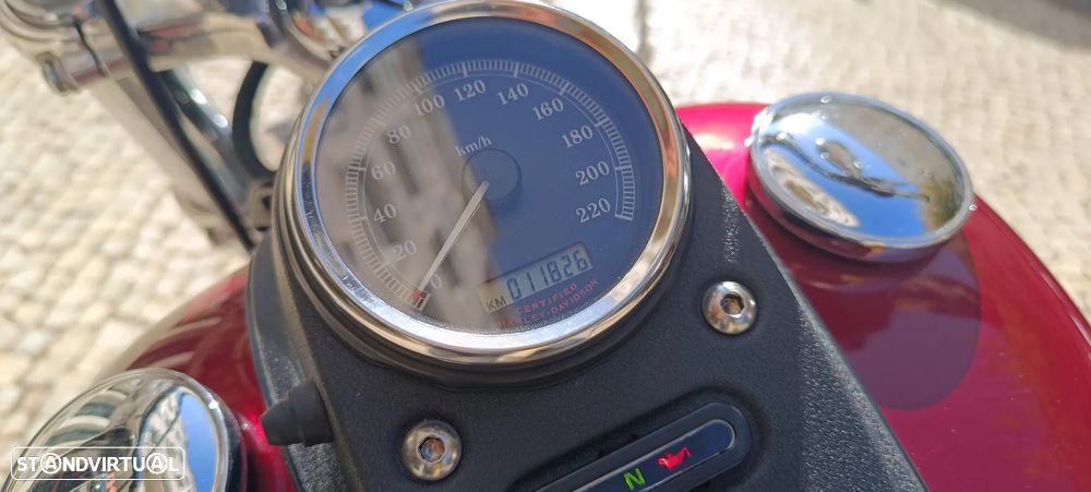 Harley-Davidson Dyna Street Bob - 10