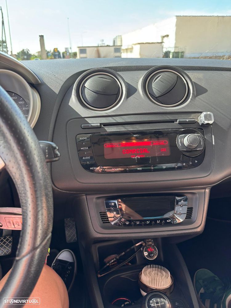 SEAT Ibiza SC 1.6 TDi Sport DPF - 3