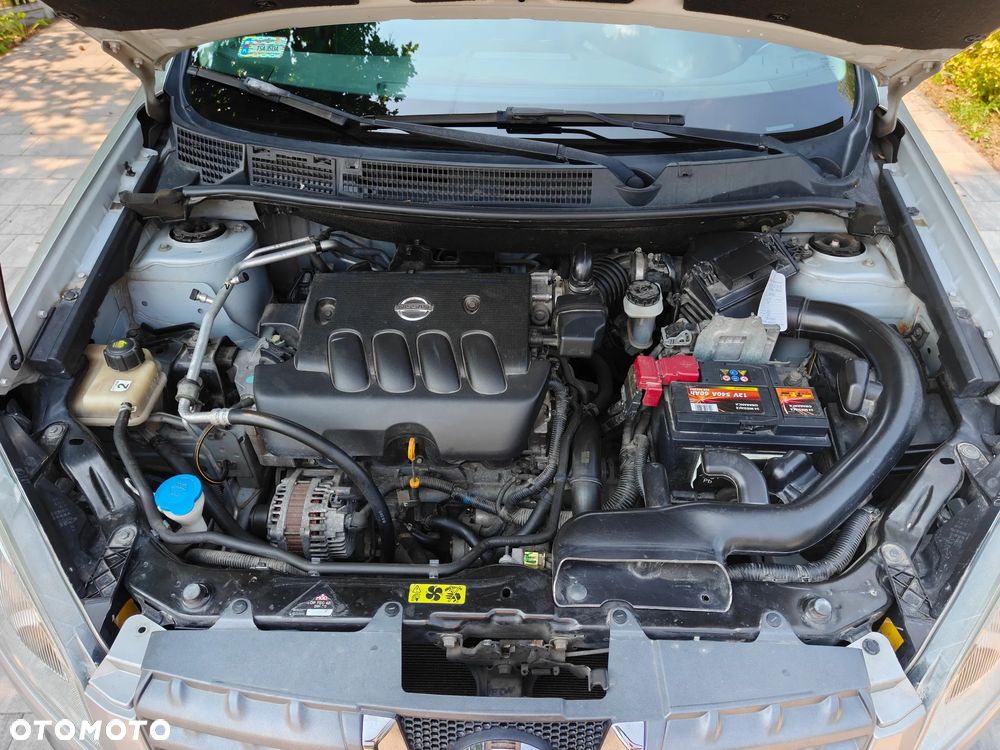 Nissan Qashqai 2.0 lounge - 18