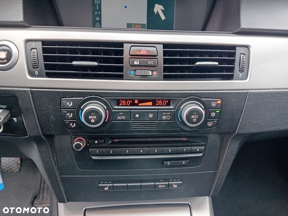 BMW Seria 3 318i Edition Exclusive - 9