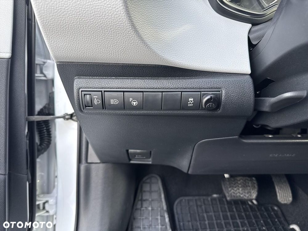 Toyota Corolla 1.8 Hybrid Comfort - 22