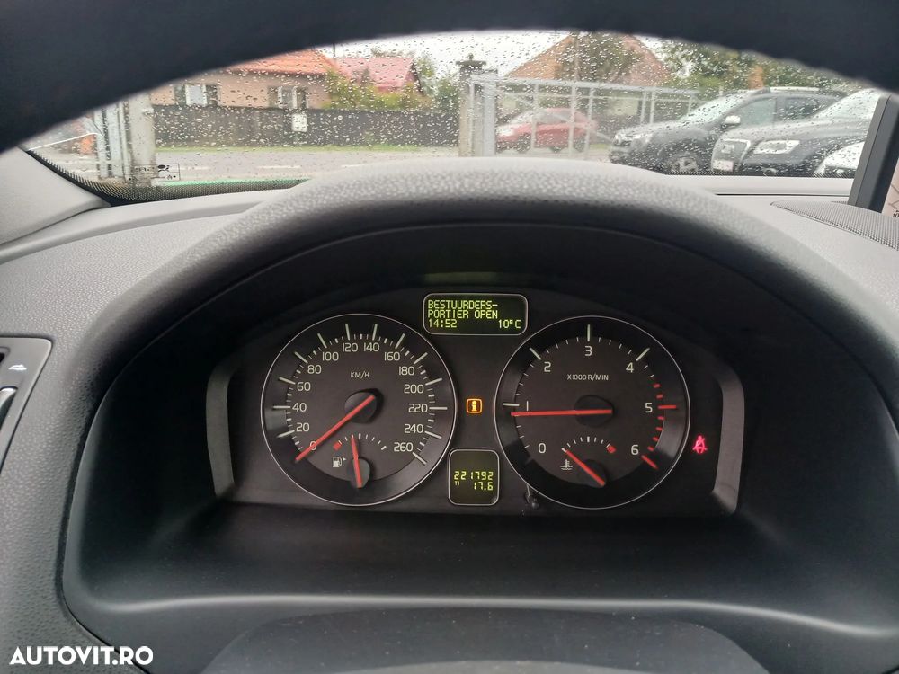 Volvo V50 DPF D2 Summum - 18
