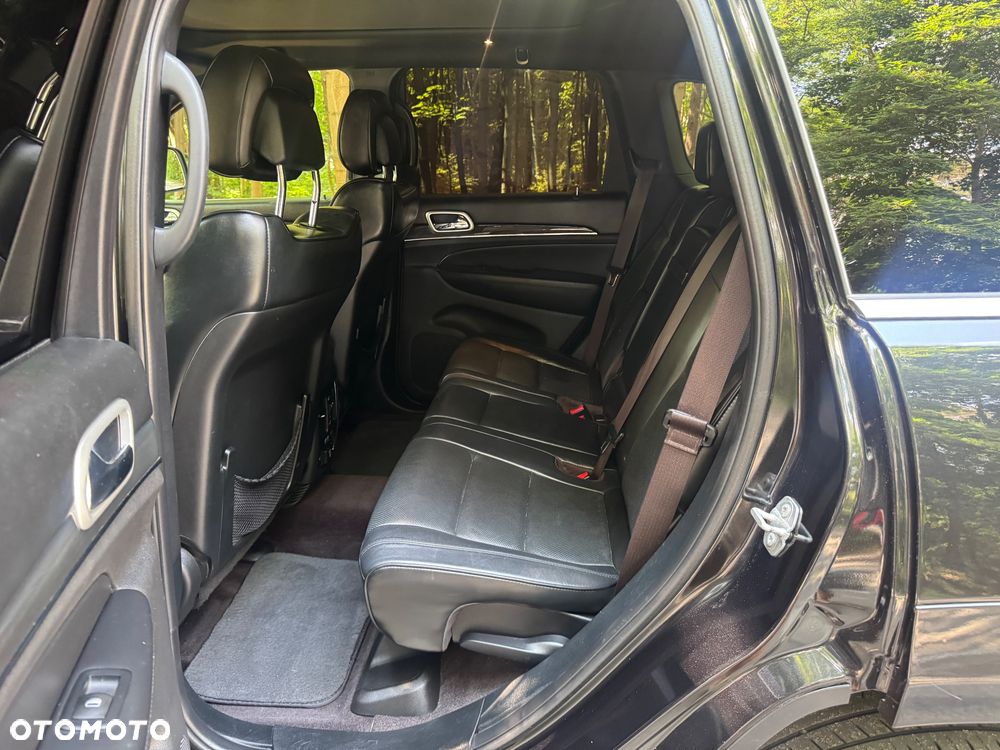 Jeep Grand Cherokee ver-3-6-v6-overland - 19
