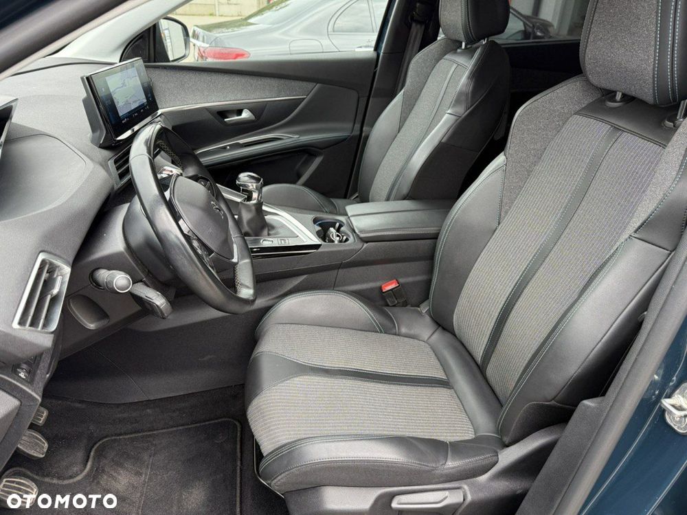 Peugeot 5008 BlueHDI 130 Allure - 19