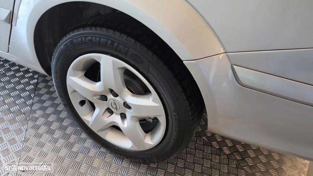 Opel Astra Caravan 1.3 CDTi Cosmo - 28