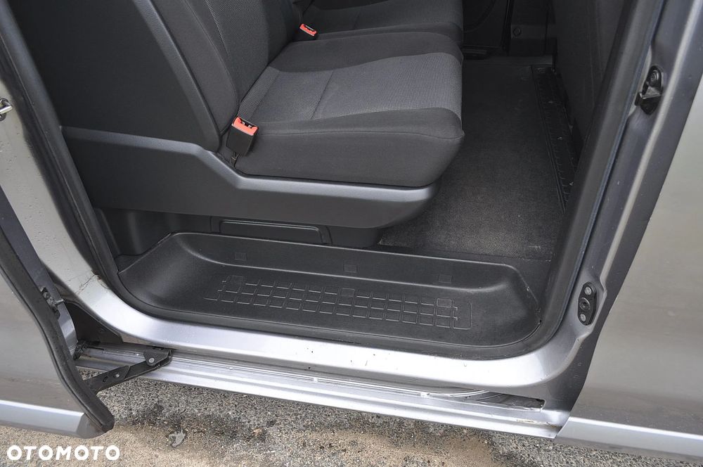 Opel Vivaro - 17