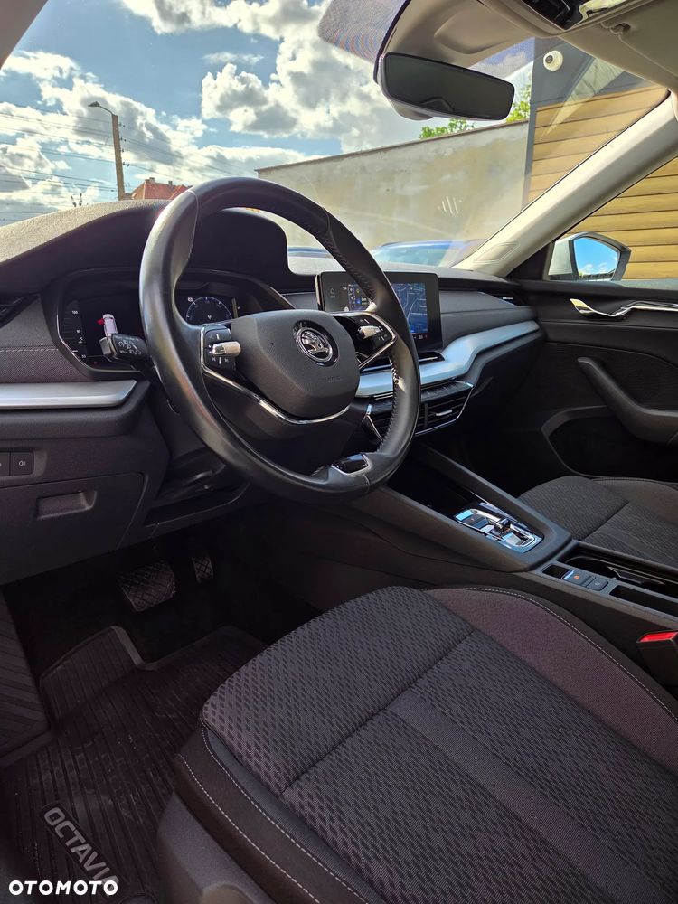 Skoda Octavia 2.0 TDI Style DSG - 15