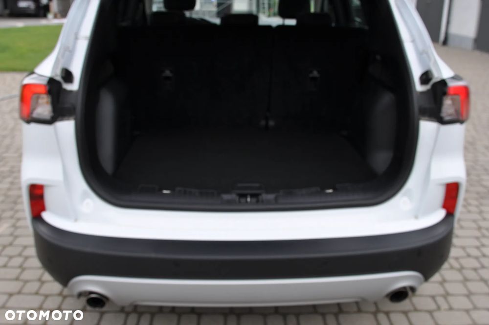 Ford Kuga - 10