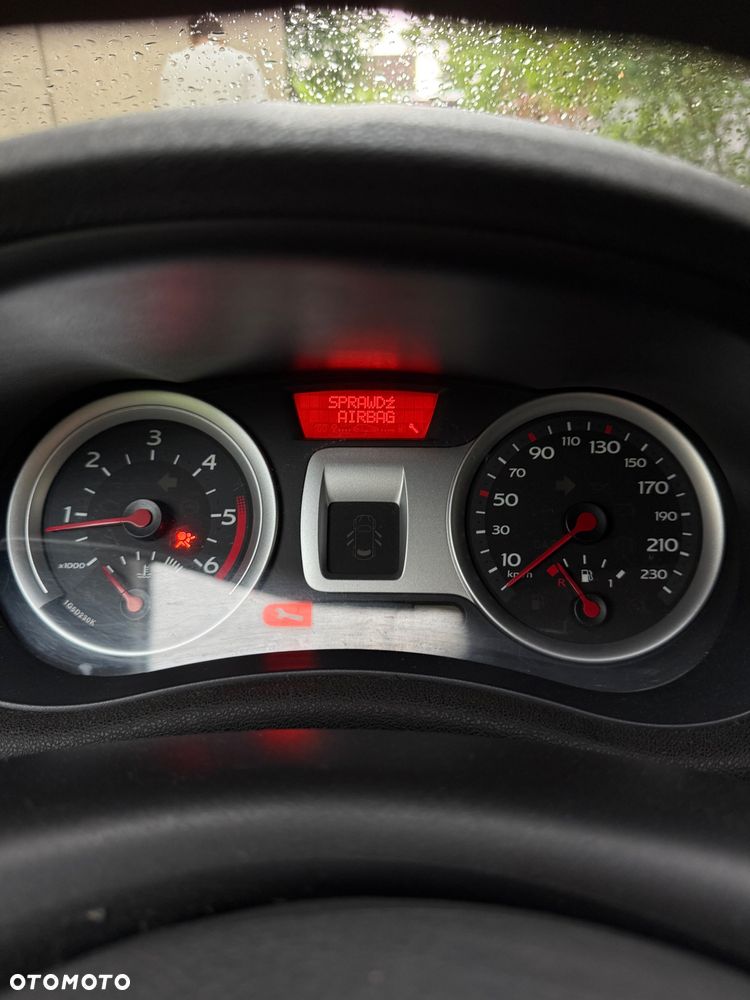 Renault Clio 1.5 dCi Expression - 10