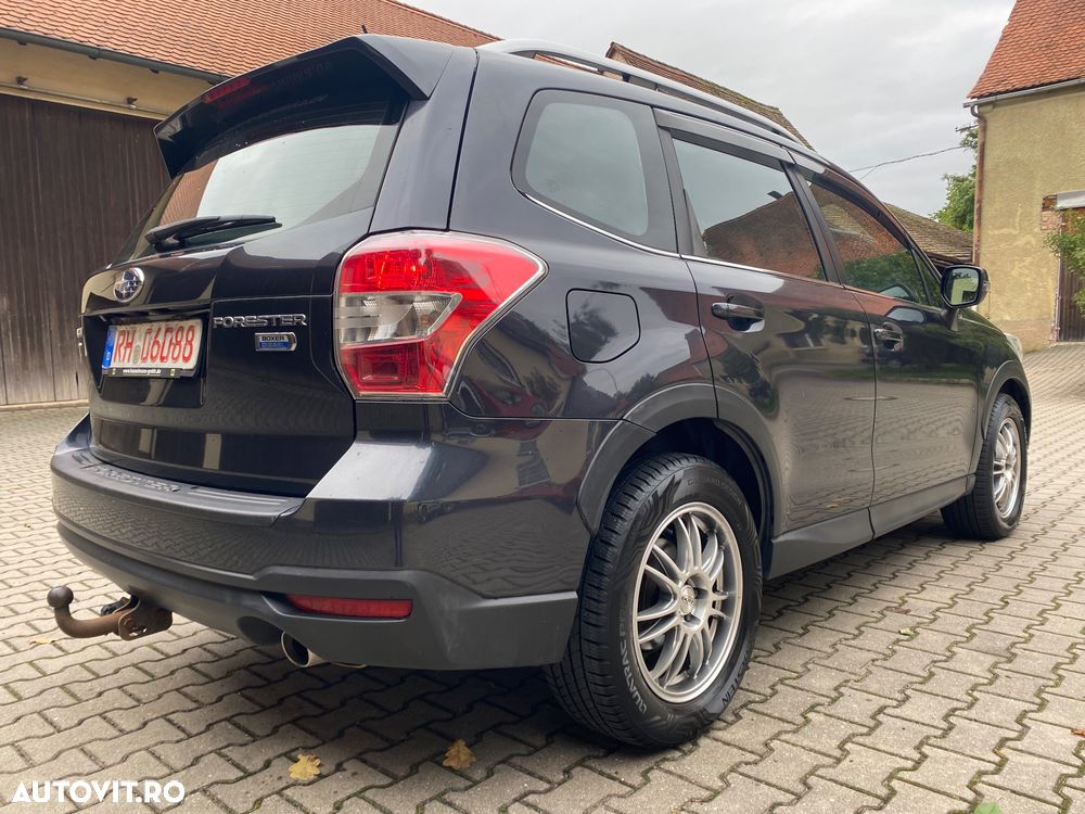 Subaru Forester 2.0D Exclusive - 6