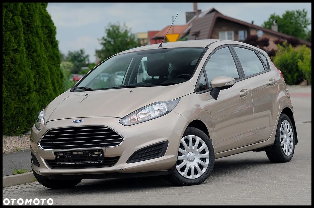 Ford Fiesta - 10