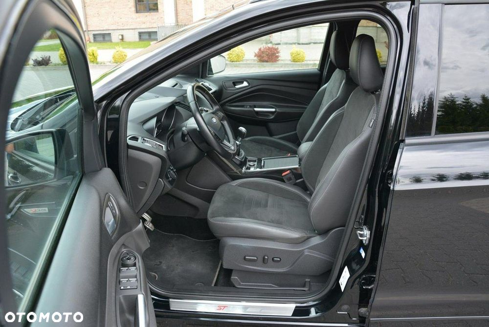 Ford Kuga 1.5 EcoBoost 2x4 ST-Line - 20