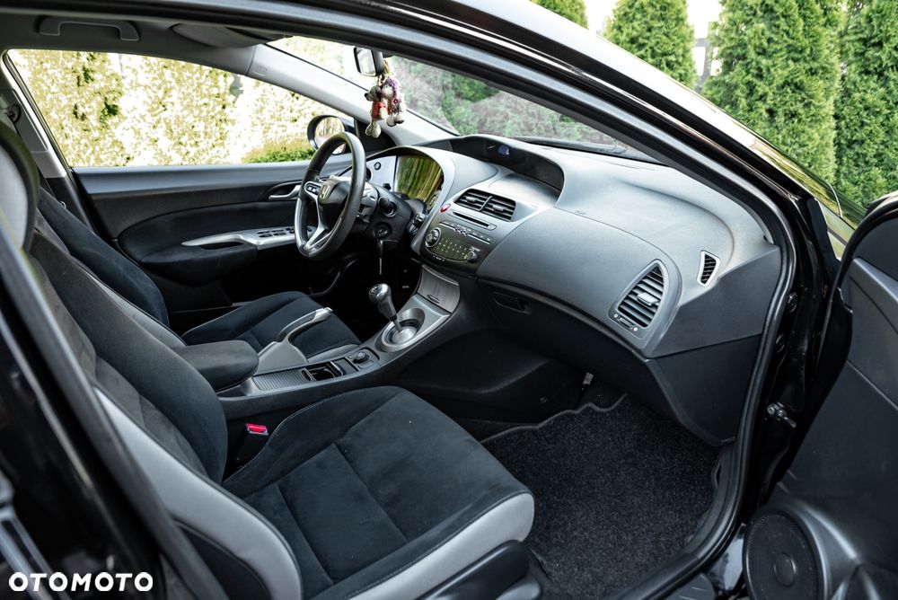 Honda Civic 1.8i-VTEC Comfort - 25