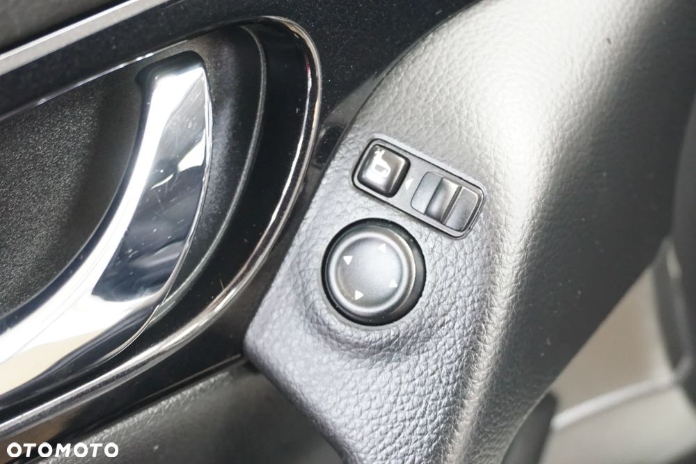 Nissan Qashqai 1.2 DIG-T Acenta - 26