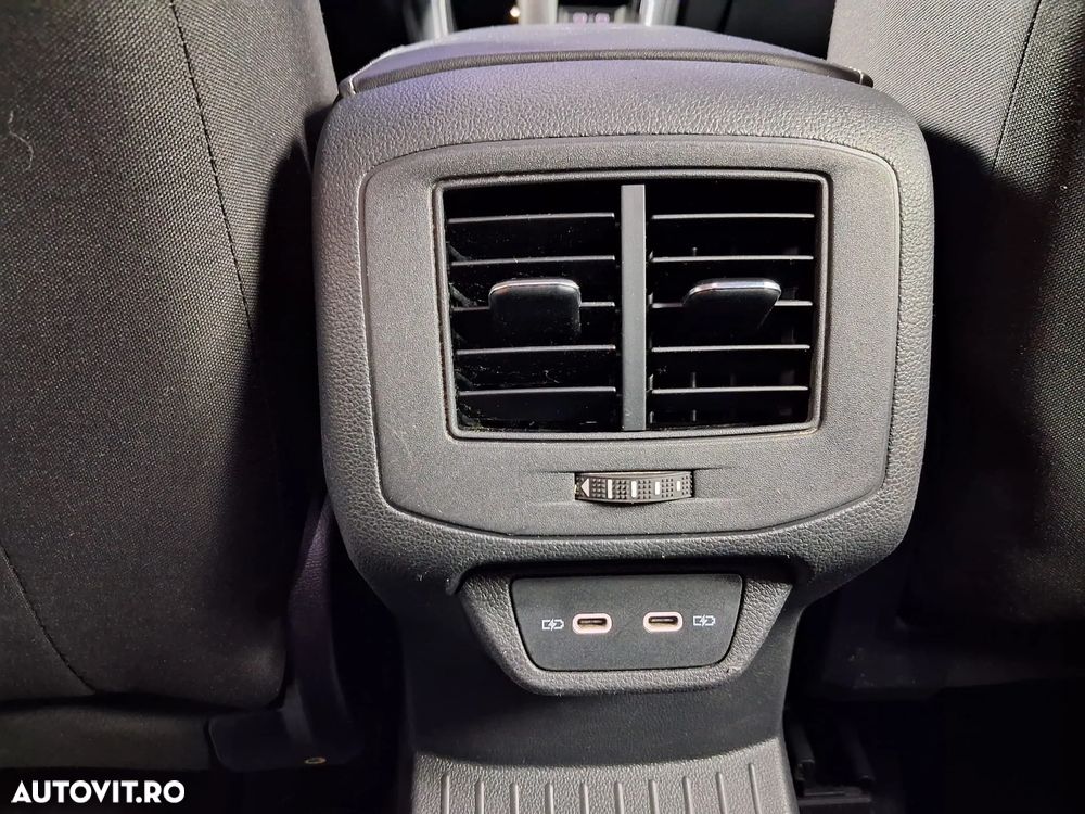 Volkswagen T-Roc 1.5 TSI DSG Style - 31