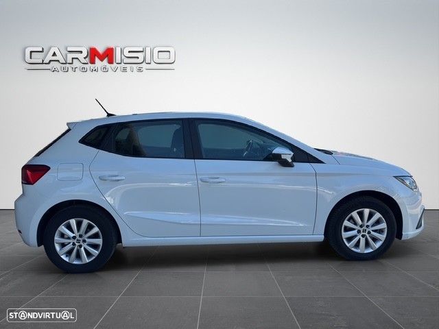 Seat Ibiza 2024 photo 2