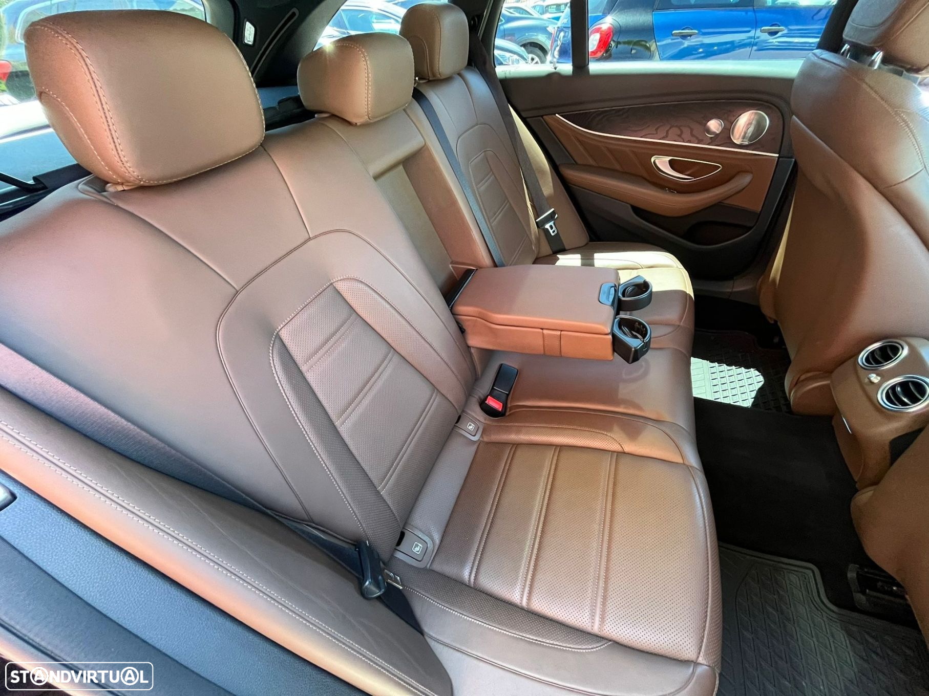 Mercedes-Benz E 63 AMG S 4-Matic+ - 16