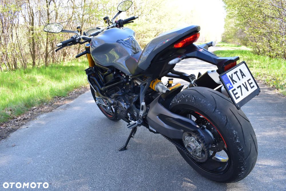 Ducati Monster - 18