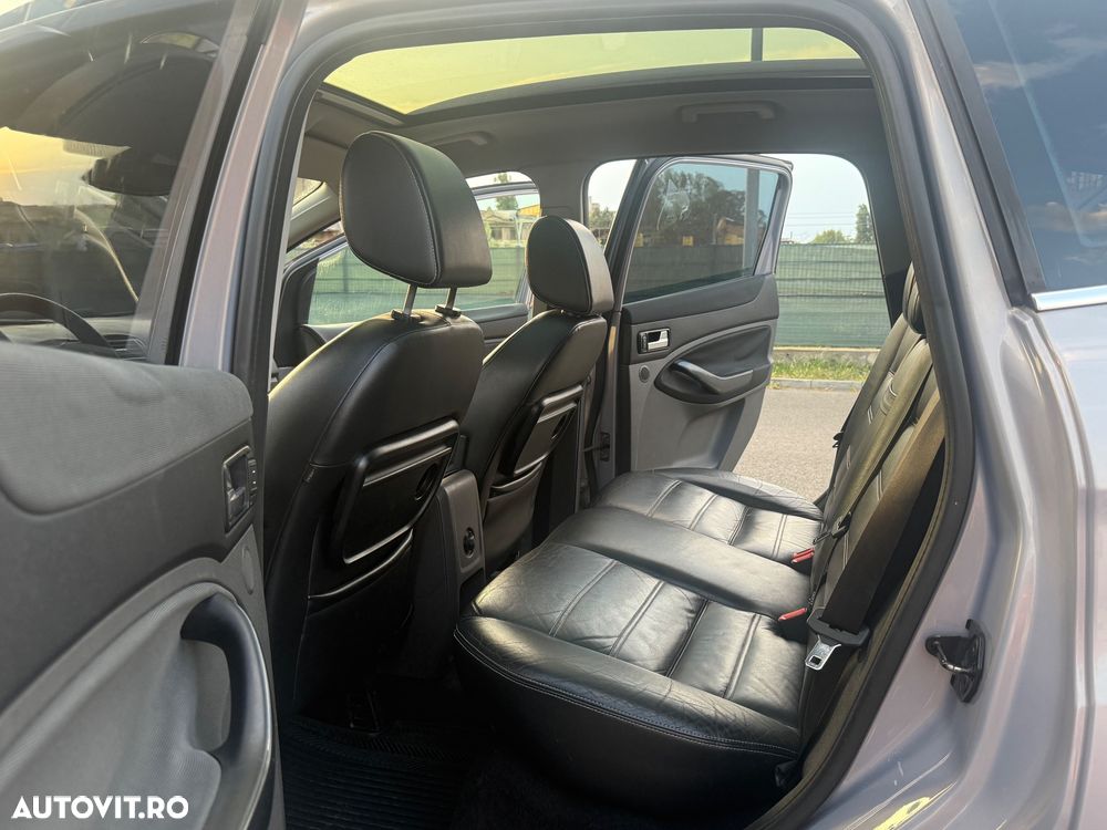 Ford Kuga 2.0 TDCi 4WD Powershift Titanium - 15