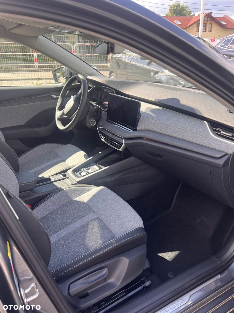 Skoda Octavia 1.5 TSI mHEV Drive Selection DSG - 12