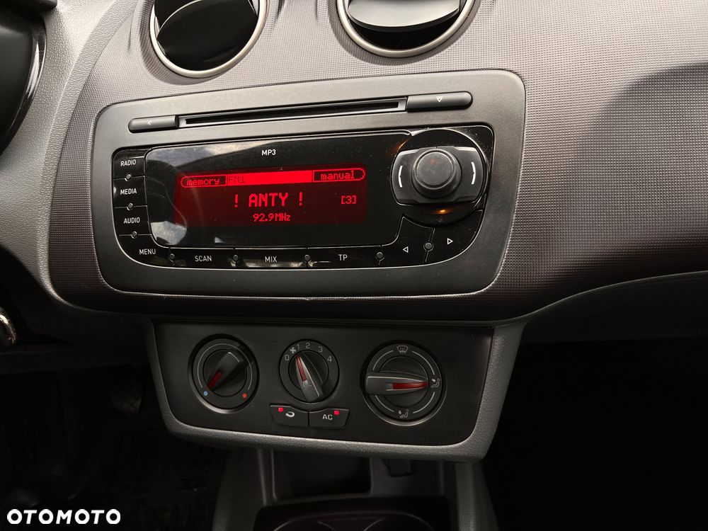 Seat Ibiza 1.4 16V Passion - 12