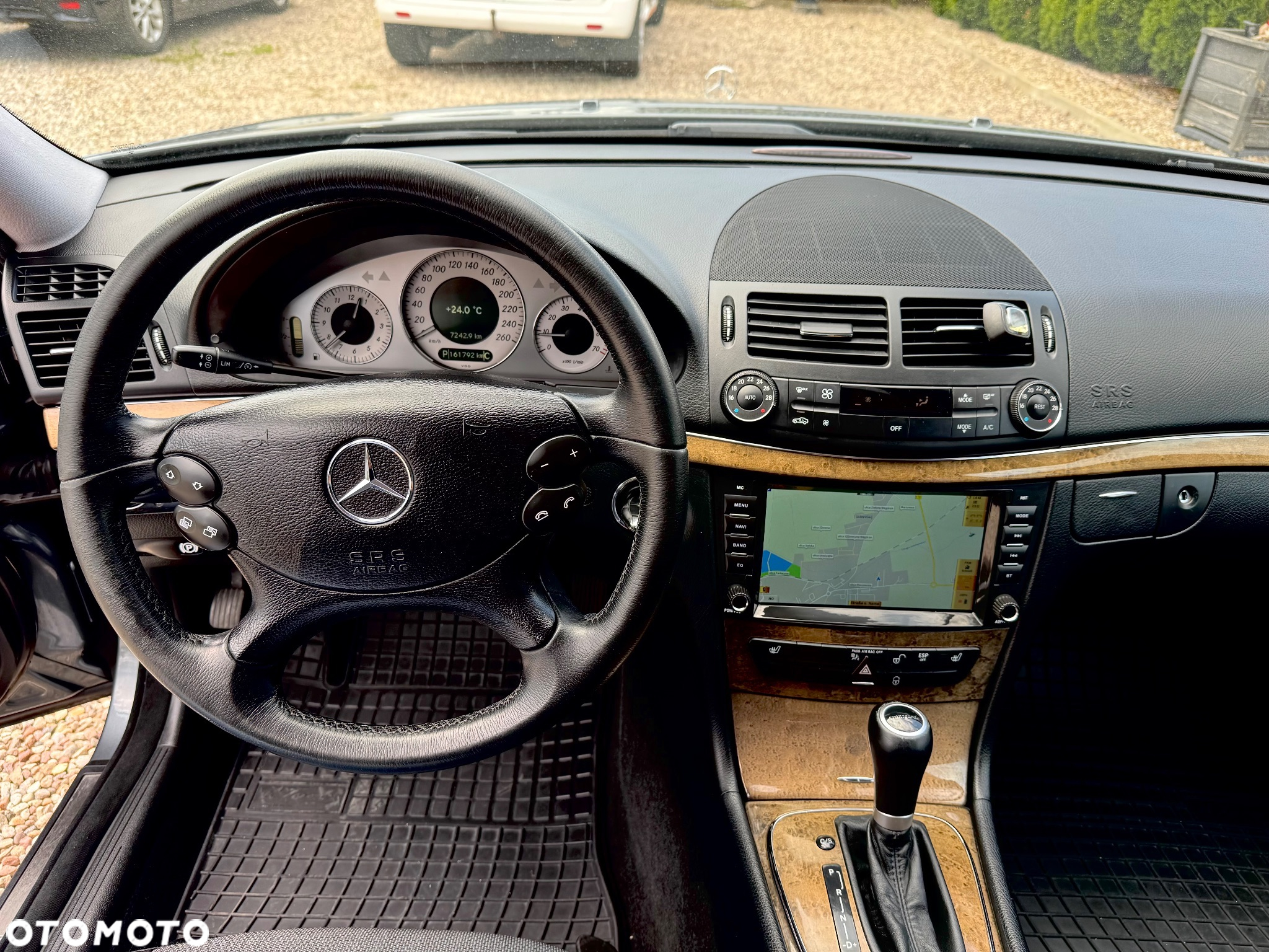 Mercedes-Benz Klasa E 200 T Kompressor Automatik Avantgarde - 34